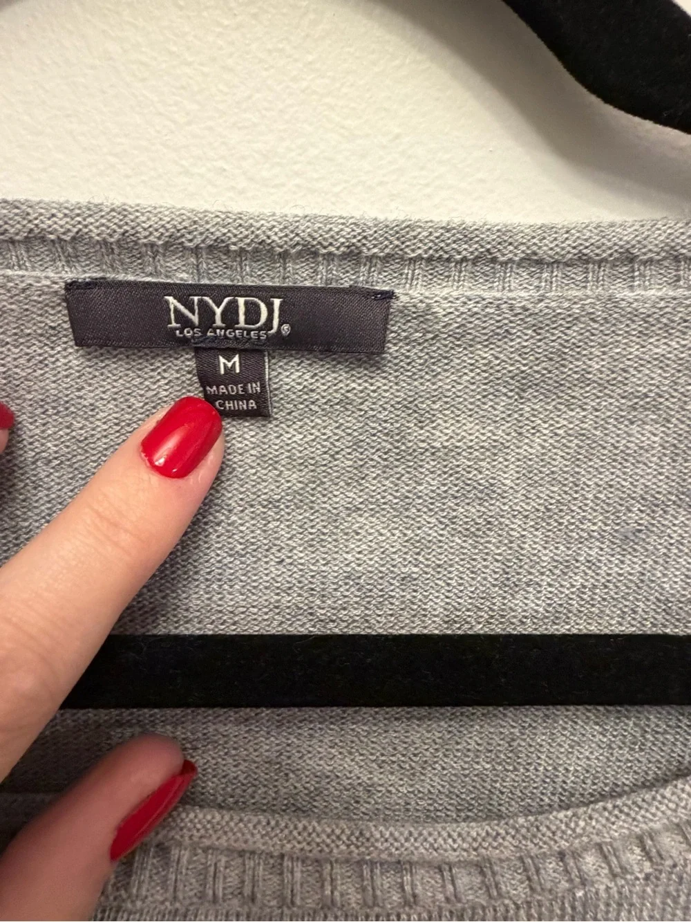NYDJ pullover fit sleeves